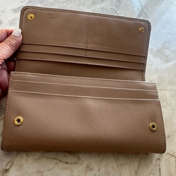 Prada Bi-Color Metal Saffiano Continental long leather Wallet - Picture 13 of 17